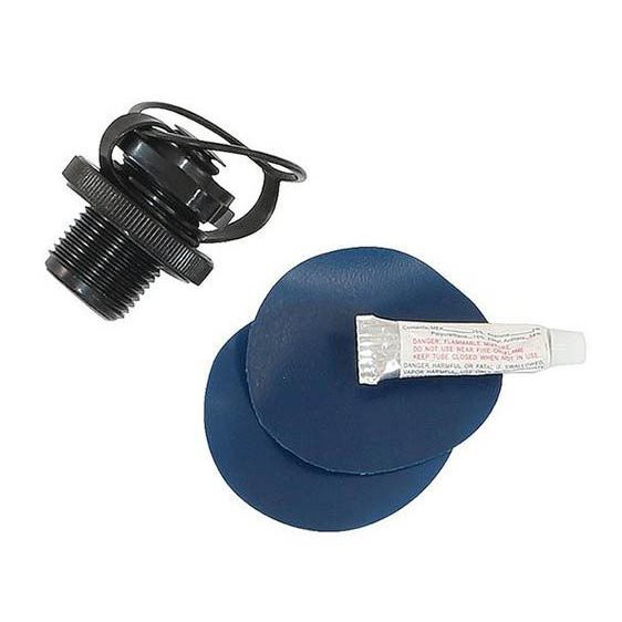 Reparatie van lekke banden op de camping
